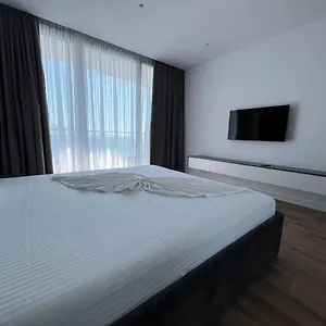 Apartment Navi, Sarande